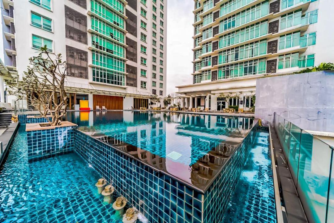 Kl Sentral Dua Sentral King Bedroom With Merdeka 118 And Klcc View #freeparking Homestay *