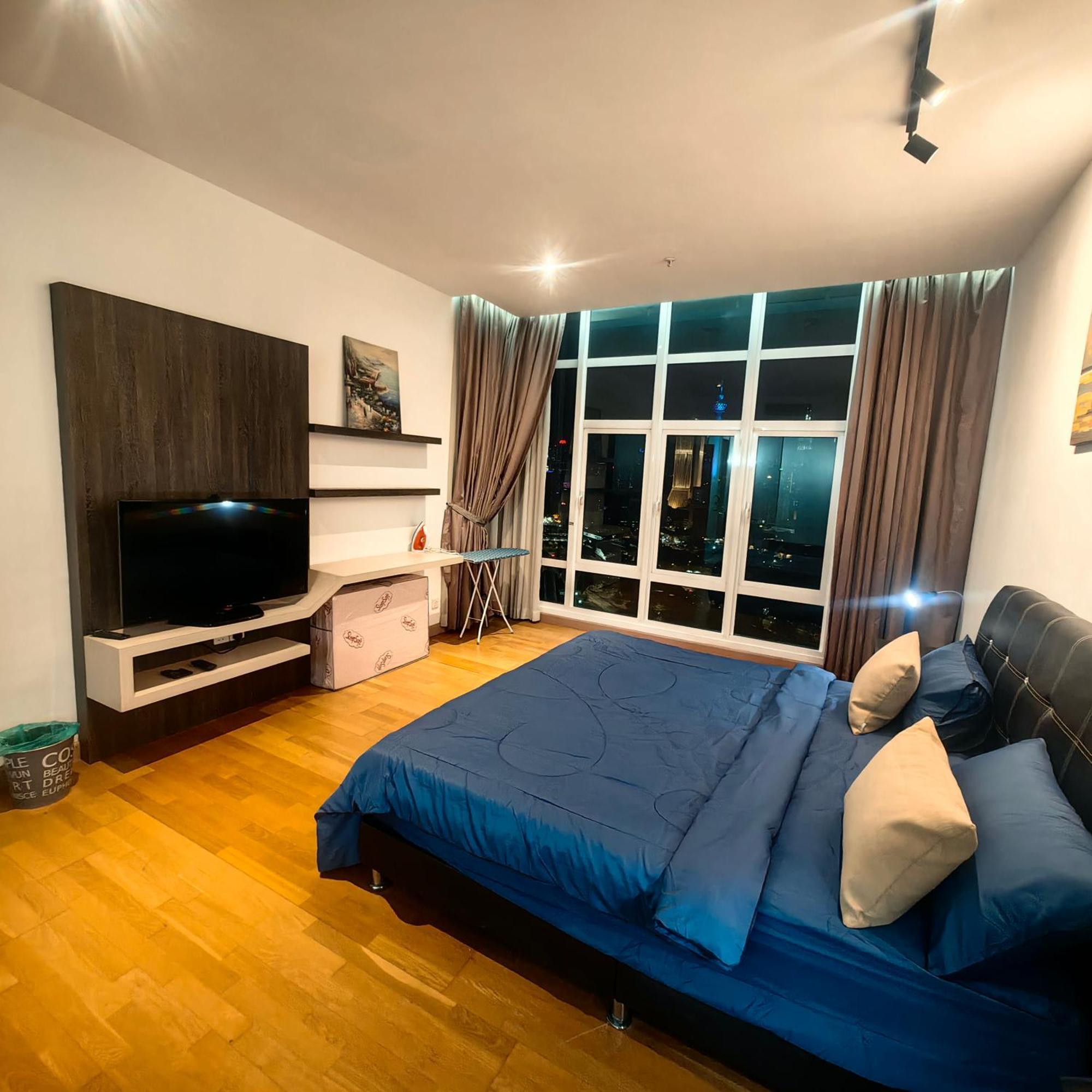 Homestay Kl Sentral Dua Sentral King Bedroom With Merdeka 118 And Klcc View #freeparking *