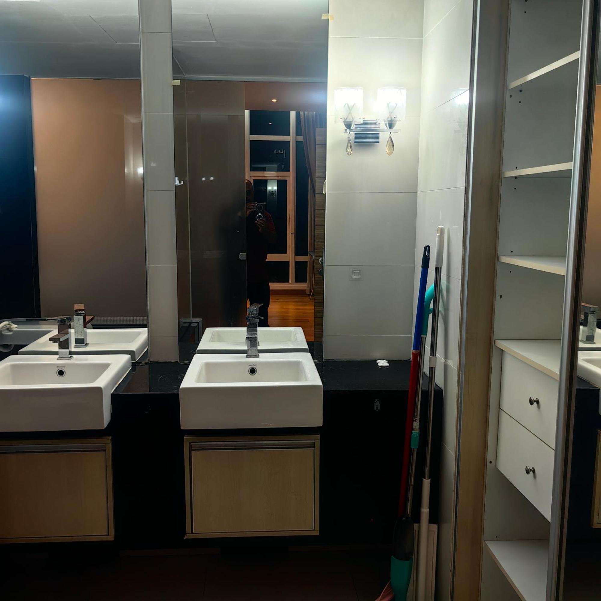 Homestay Kl Sentral Dua Sentral King Bedroom With Merdeka 118 And Klcc View #freeparking Kuala Lumpur
